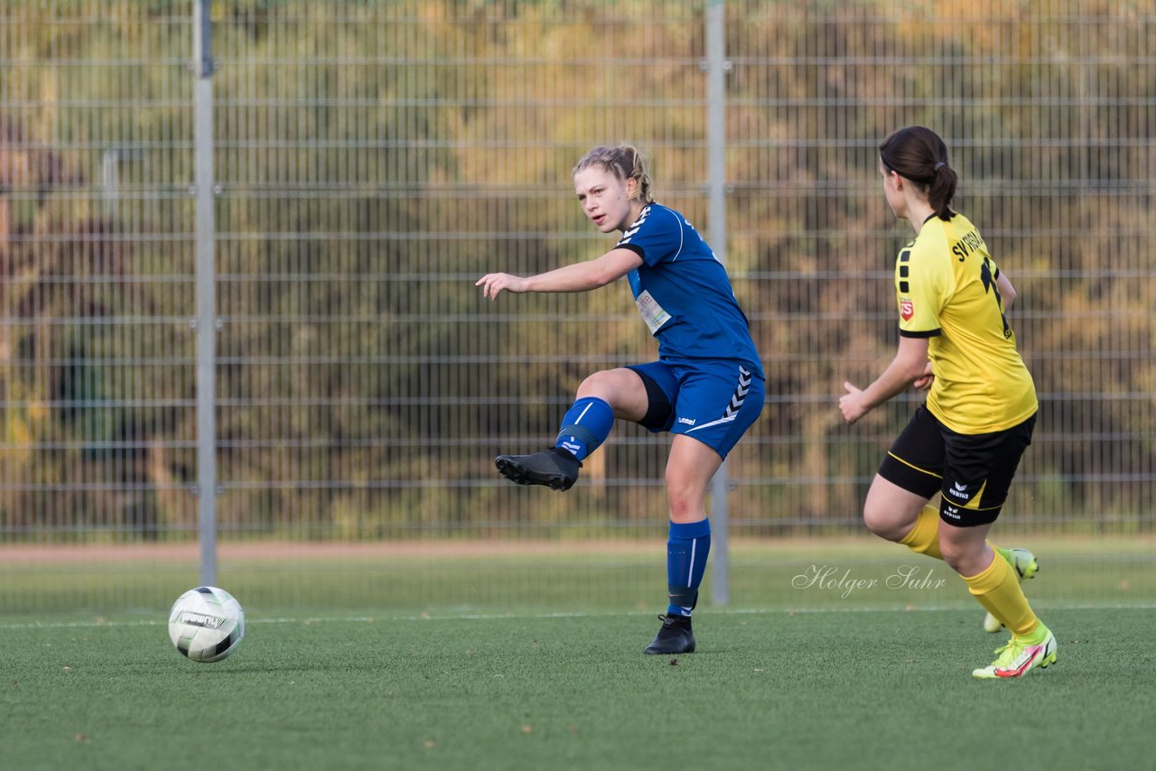 Bild 141 - F SSC Hagen Ahrensburg - SV Frisia 03 Risum-Lindholm : Ergebnis: 2:0